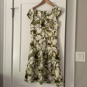 Banana republic a-line puff sleeve dress